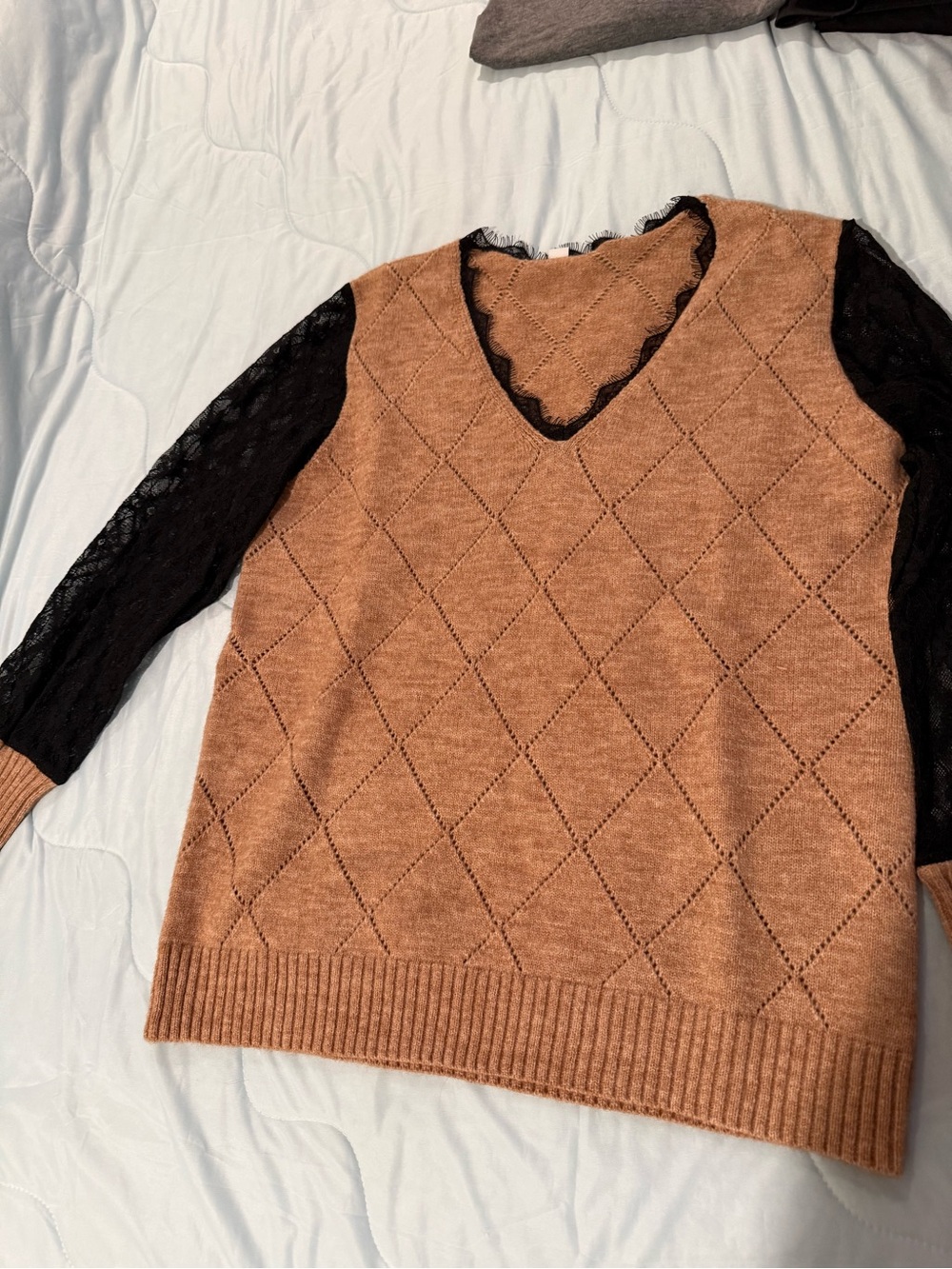 Women’s V-Neck Diamond Knit Sweater with Lace Sleeves - Rust and black lace